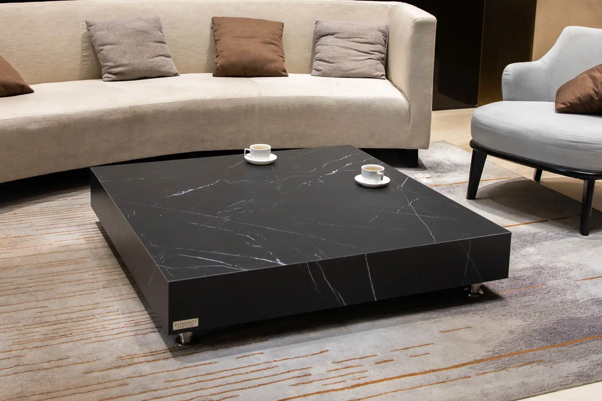 Sofia Couchtisch quadratisch schwarz gro&szlig;