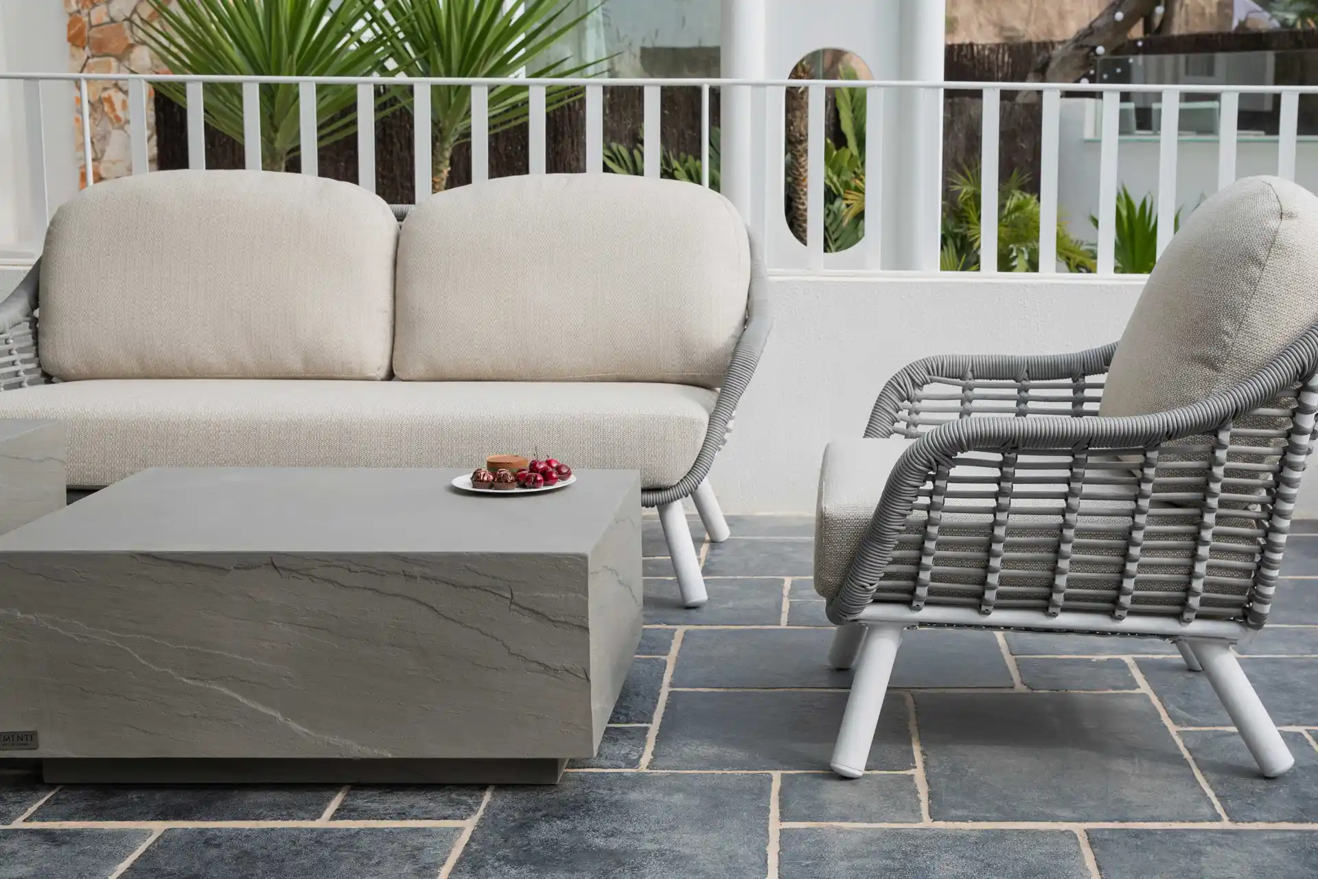 Outdoor-Materialien im Vergleich: Welche Werkstoffe sich im europäischen Klima wirklich bewähren