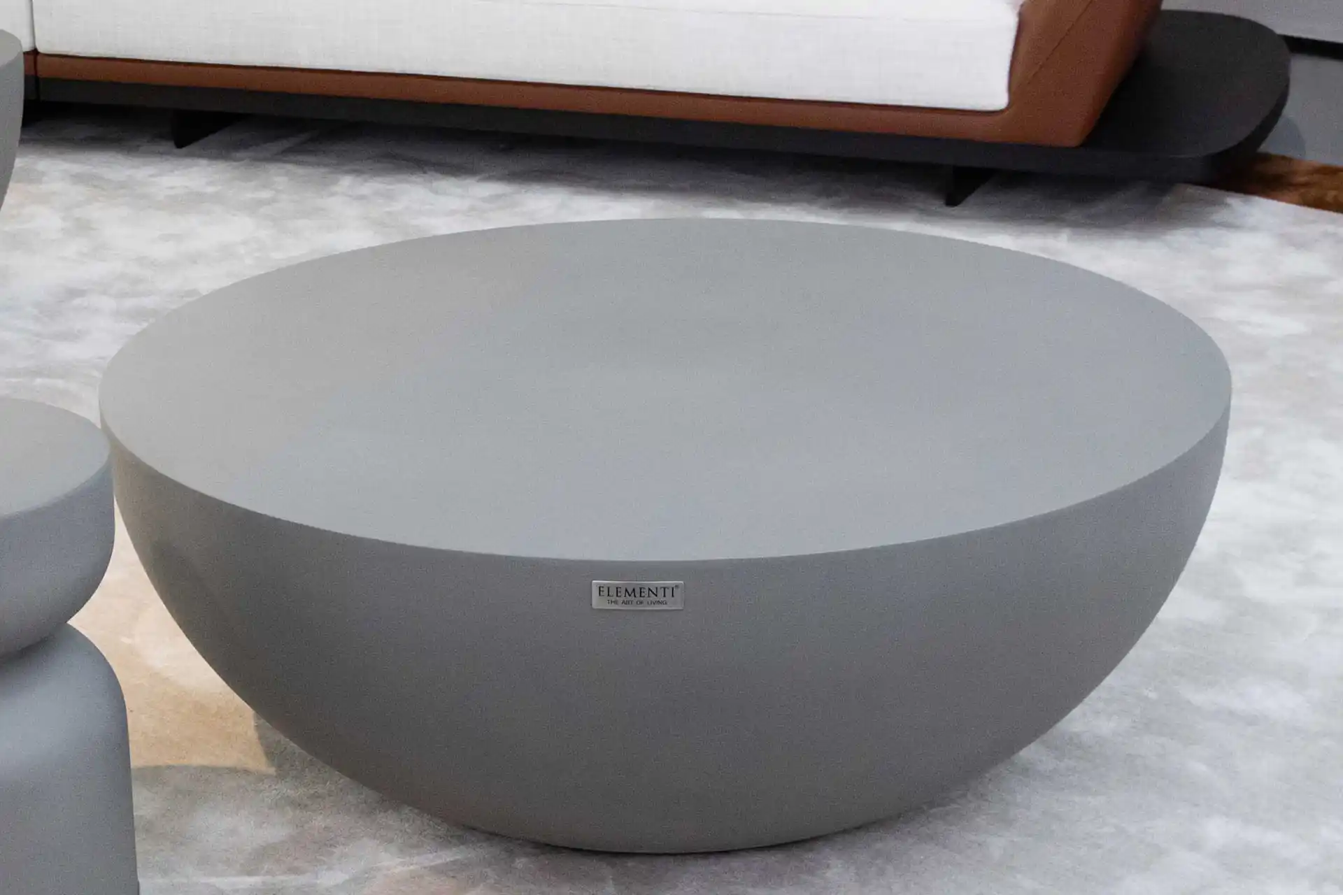 Chronos Couchtisch aus Beton &ndash; gro&szlig;e Ausf&uuml;hrung