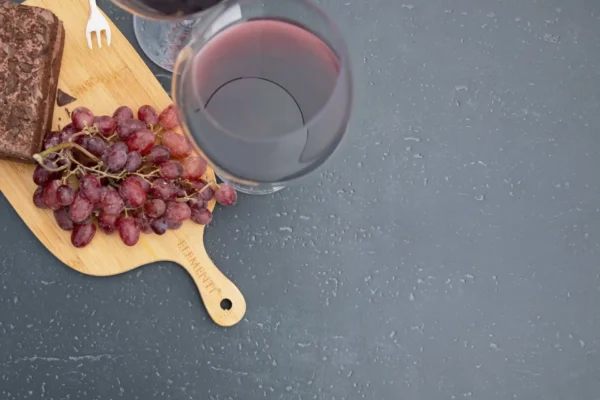 Meubels gemaakt van GF-beton (glasvezelversterkt beton): Duurzame innovatie voor modern design