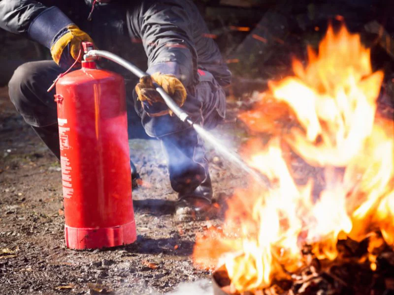 Uso de un extintor de incendios