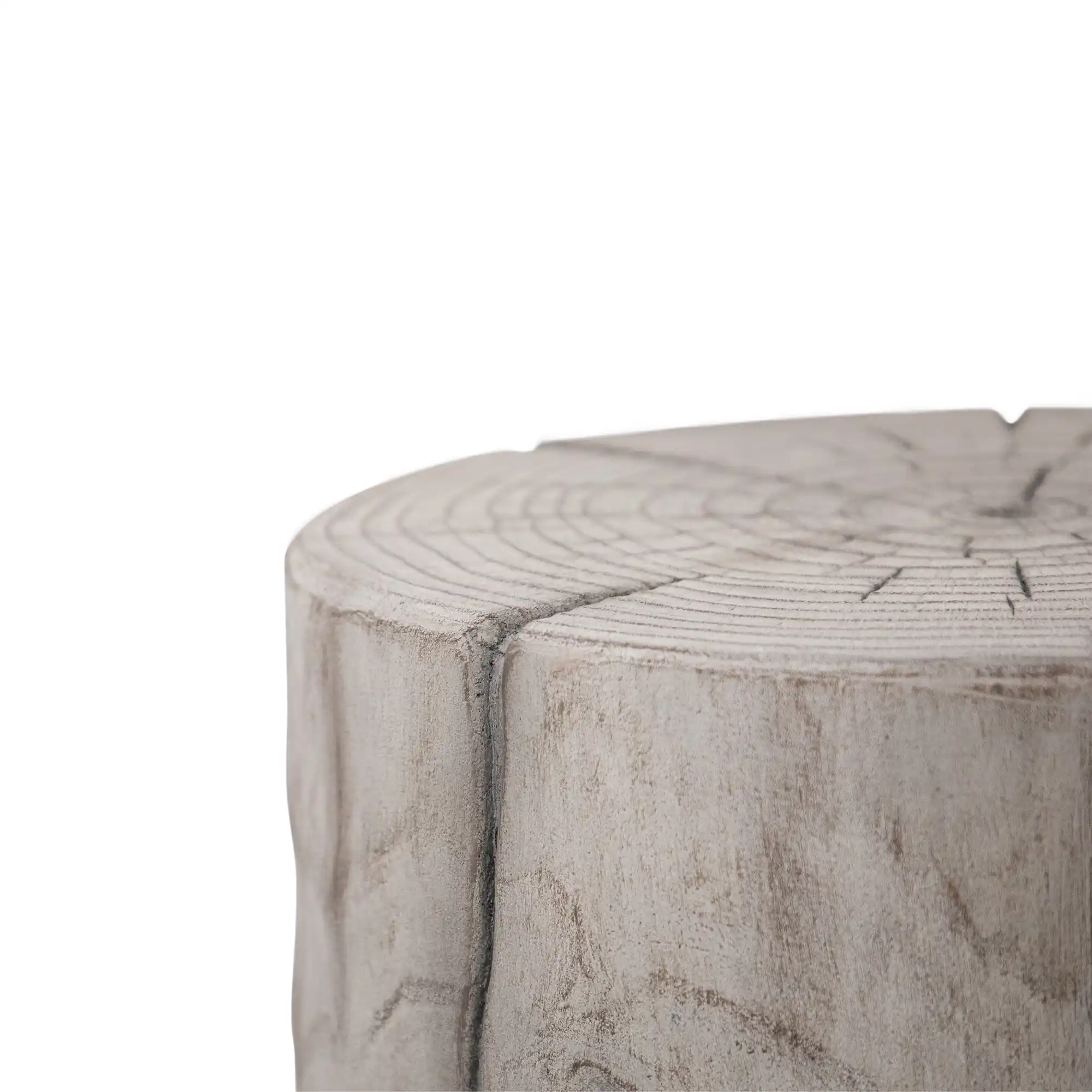 Variante eines Couchtisches mit Holz und Beton
