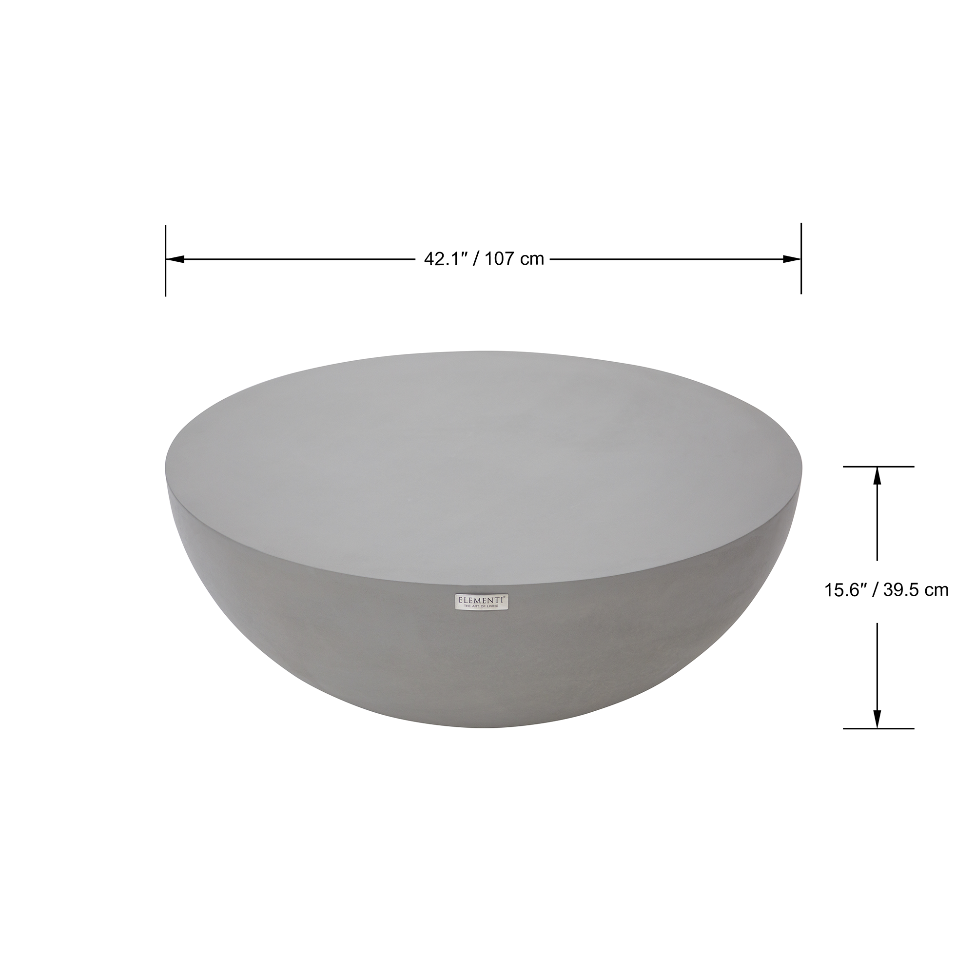Table ronde en béton sur une terrasse ensoleillée