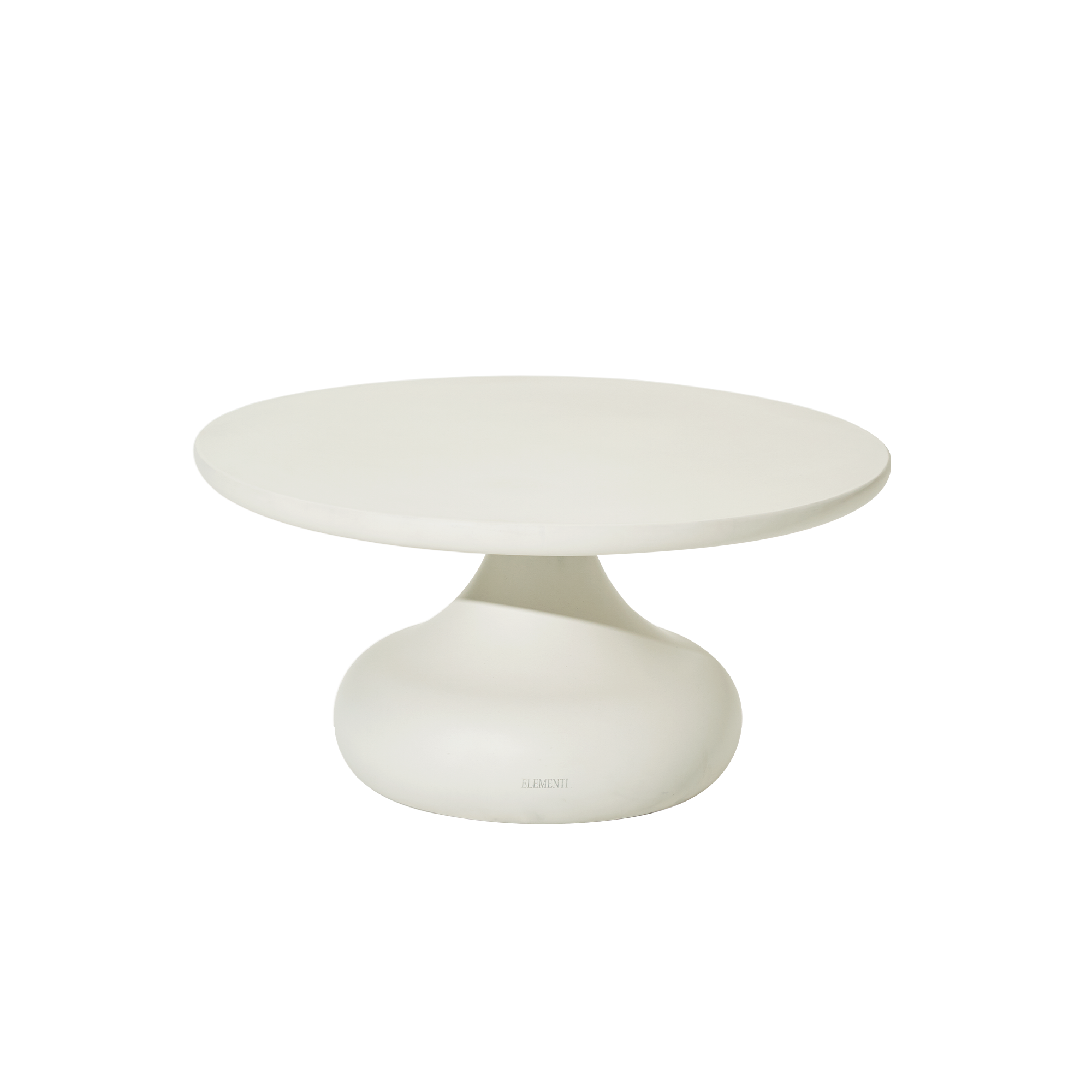 Table basse en béton sur une terrasse avec accès dégagé