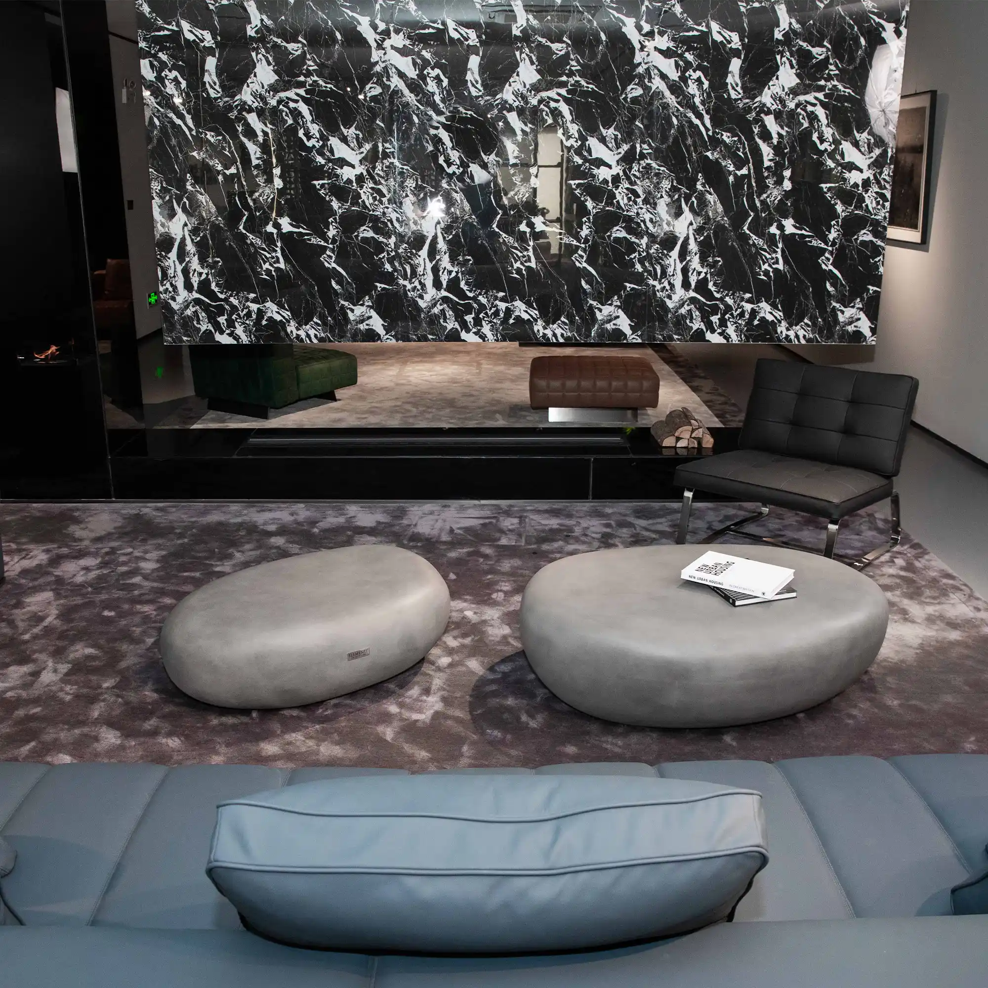 Großer Couchtisch in Steinform – HAWAII