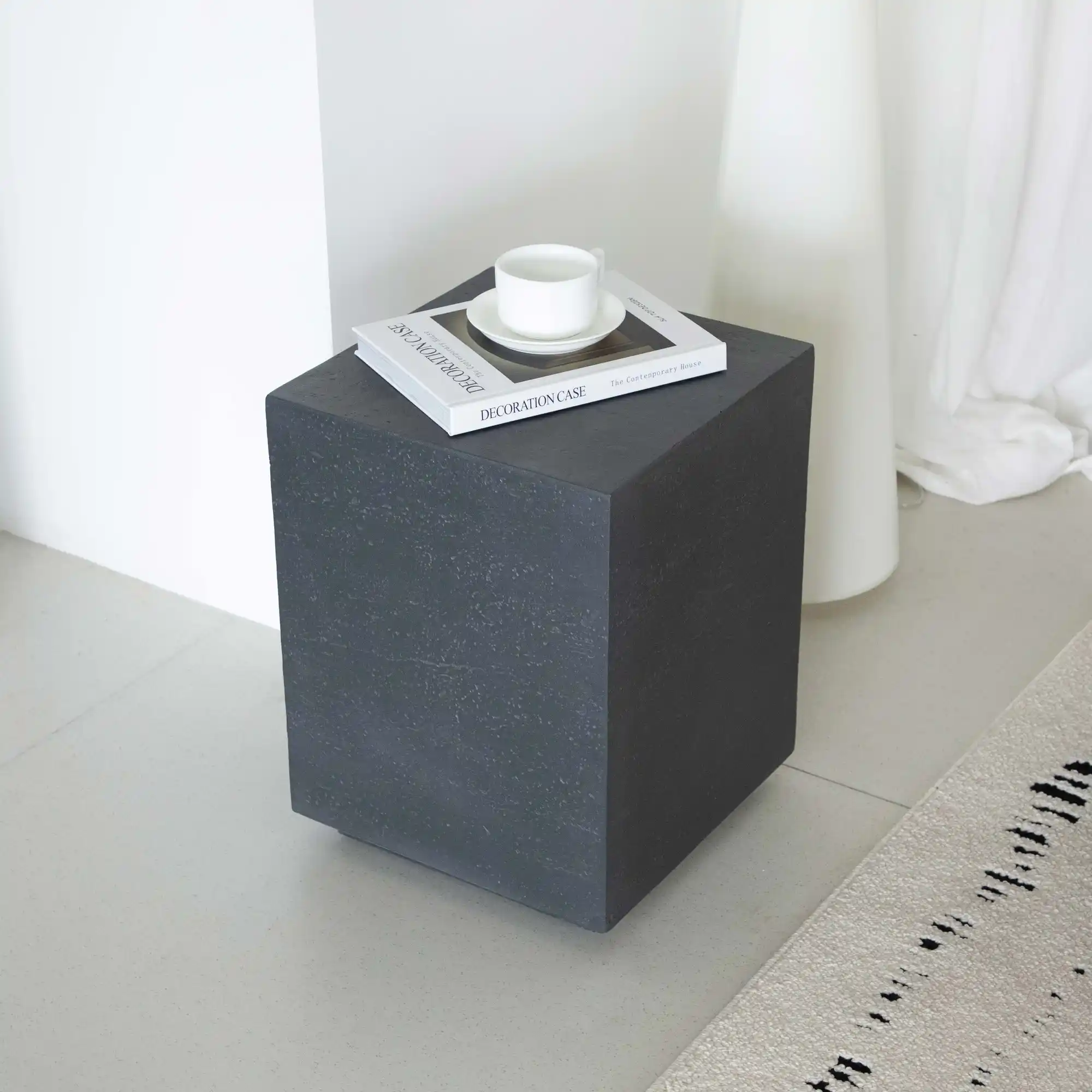 Beistelltisch aus Beton
